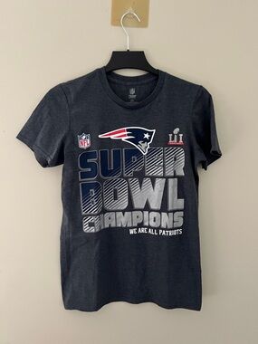 New England Patriots Super Bowl LI Champions T Shirt Small NFL Team Apparel